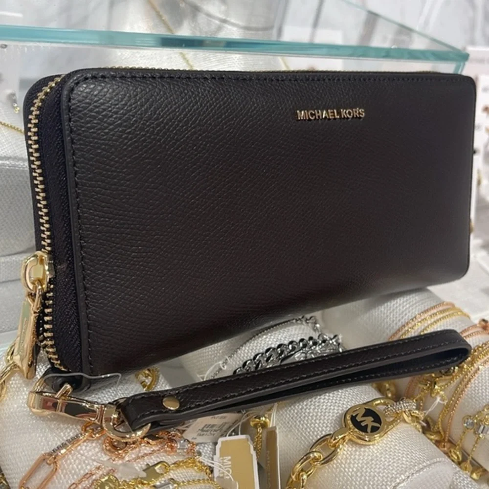 Michael Kors JST Lg Leather Continental Wallet Wristlet Phone Holder C Chocolate
